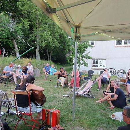 App. Tueddelkroms, 2-3 Pers., In Traumhafter Alleinlage, Naehe Binz Zirkow 外观 照片