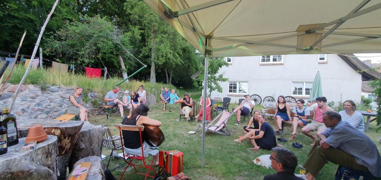 App. Tueddelkroms, 2-3 Pers., In Traumhafter Alleinlage, Naehe Binz Zirkow 外观 照片