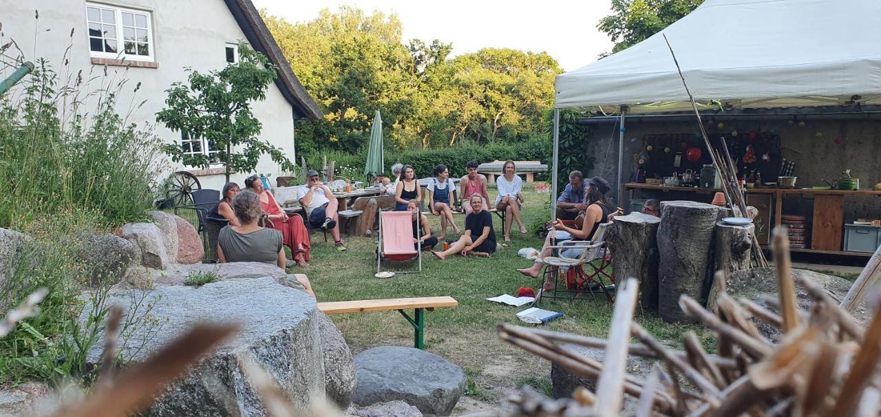 App. Tueddelkroms, 2-3 Pers., In Traumhafter Alleinlage, Naehe Binz Zirkow 外观 照片